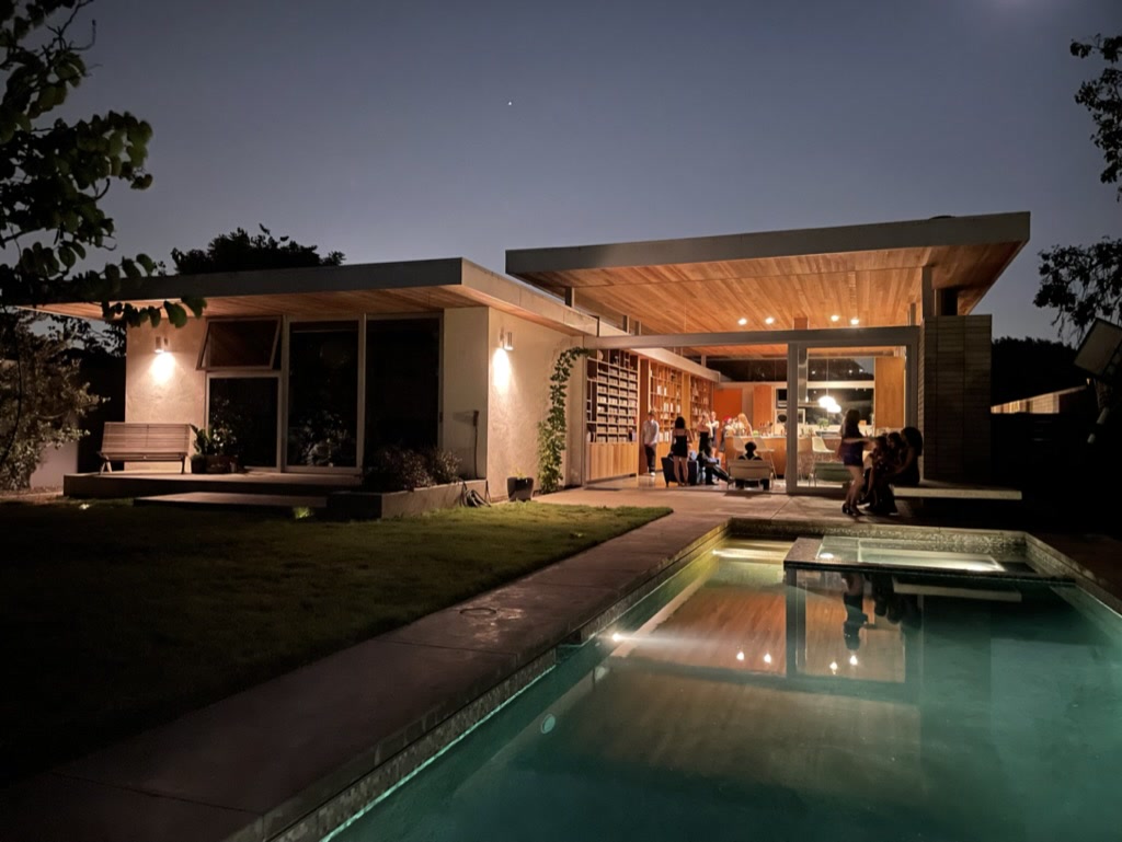 1321 Appleton Way, image 1 of 8