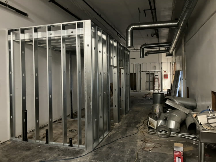 721 E 5th Street, image 3 of 6