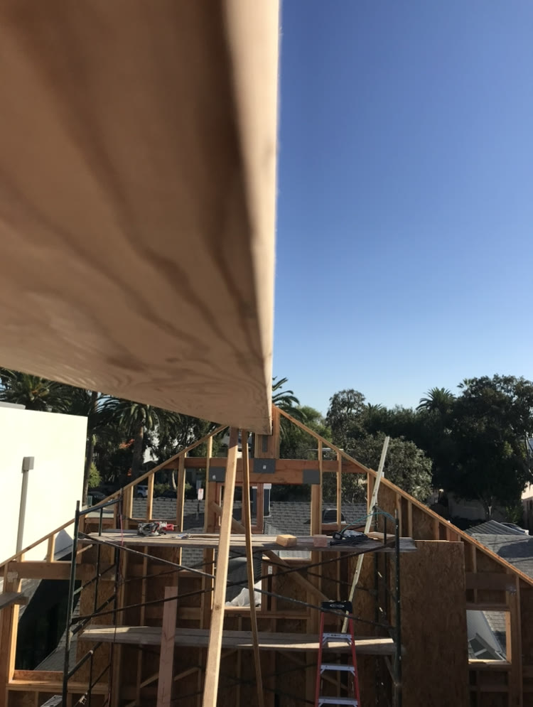 331 Windward Avenue, image 5 of 8